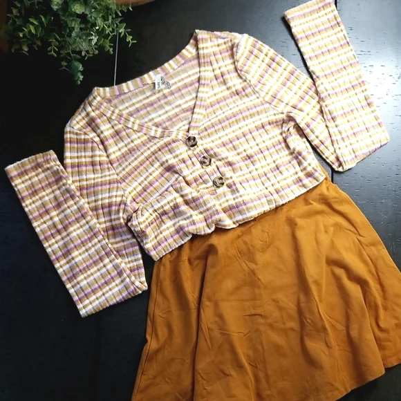 Women's Skirt Outfit S,M - Picture 1 of 3